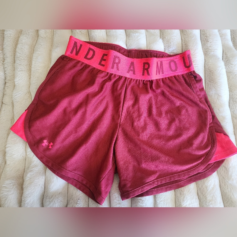 Under Armour Shorts size small ! In new condition. Worn once . Running Shorts